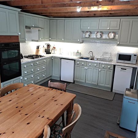 Вилла The Stables, Bron Y Graig, Корвэн Экстерьер фото